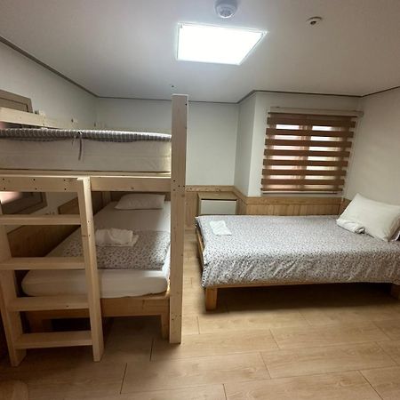 Seoul Station R Guesthouse מראה חיצוני תמונה