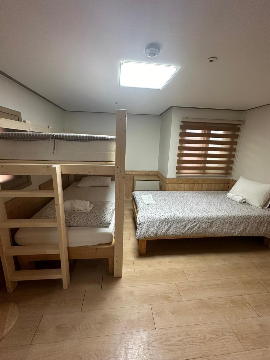 Seoul Station R Guesthouse מראה חיצוני תמונה