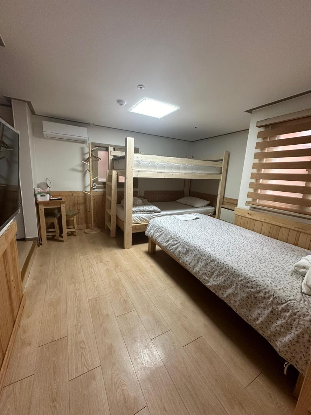 Seoul Station R Guesthouse מראה חיצוני תמונה