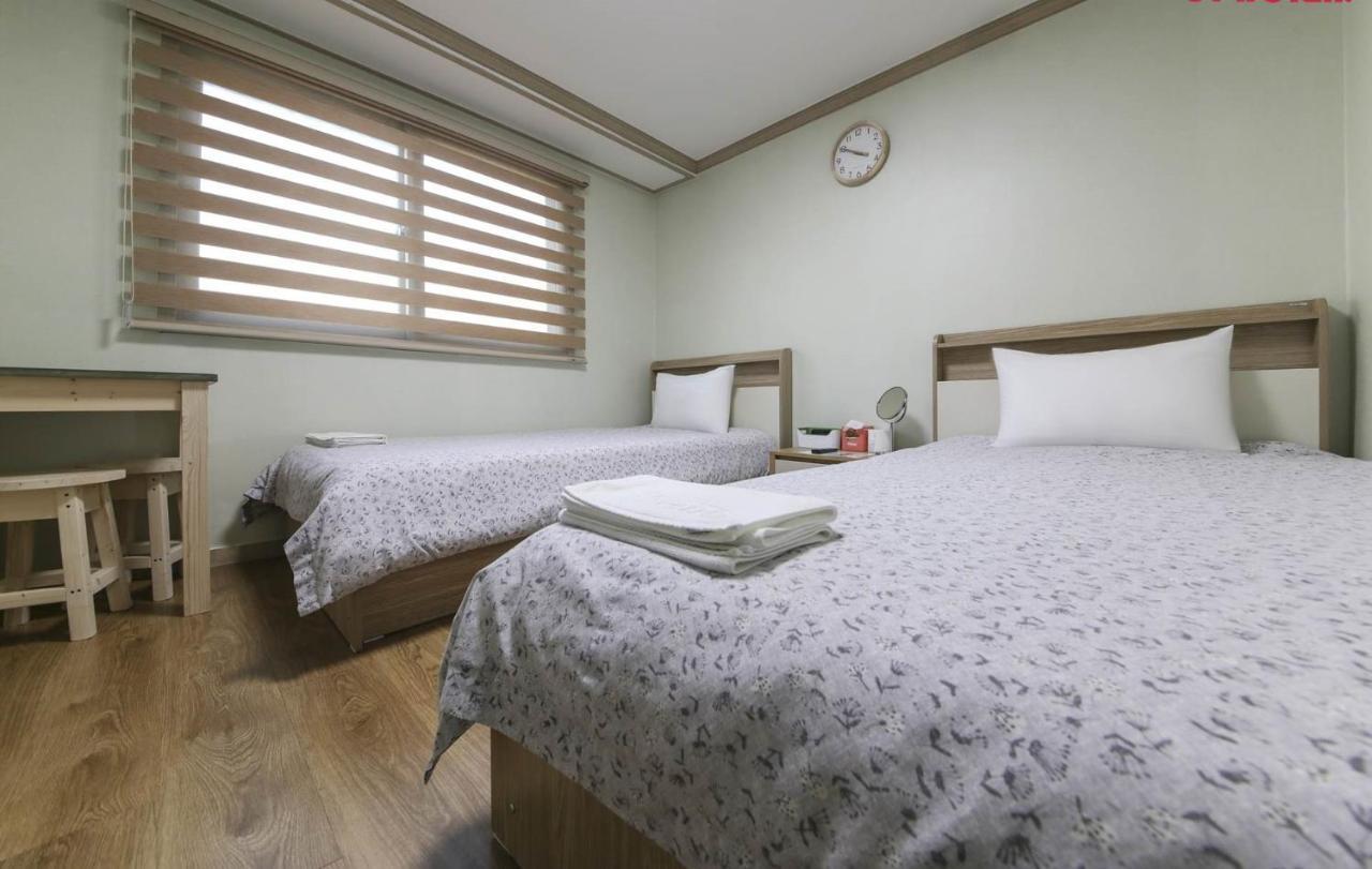 Seoul Station R Guesthouse מראה חיצוני תמונה